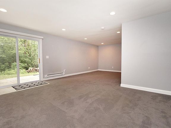 2nd image of 8162 Clovehitch Ct