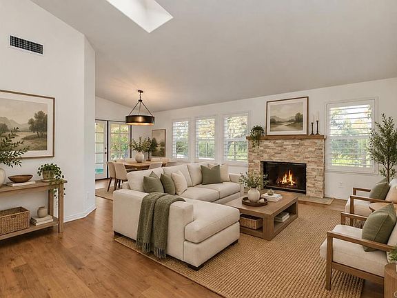 3rd image of 3533 Sarah Ann Dr