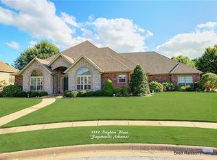 1553 E Brighton Pl, Fayetteville, AR 72703