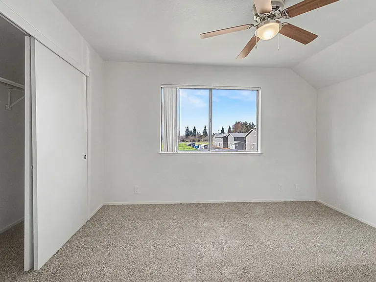 Joshua Tree Apartments — Photo 30