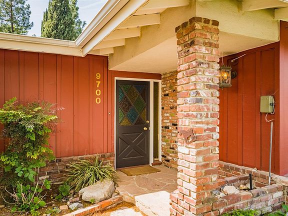 4th image of 9700 Sombra Valley Dr