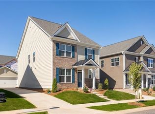 7631 Cushing Dr, Charlotte, NC 28216