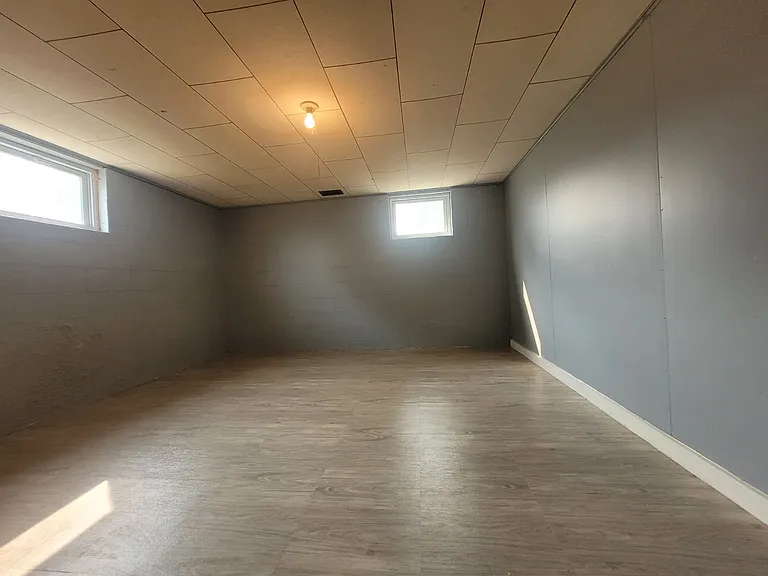 3115 E Seedling Mile Rd — Photo 5