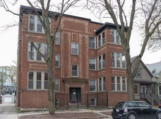 1429 W Victoria St #3, Chicago, IL 60660