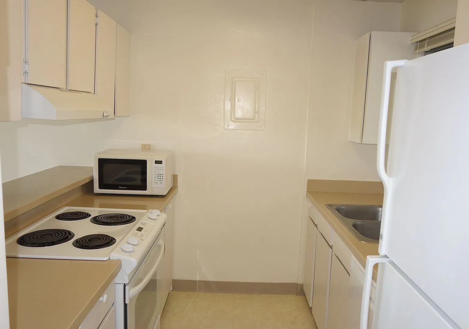 98-719 Iho Pl — Photo 2