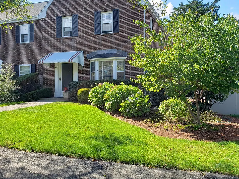 403 Erin Rd