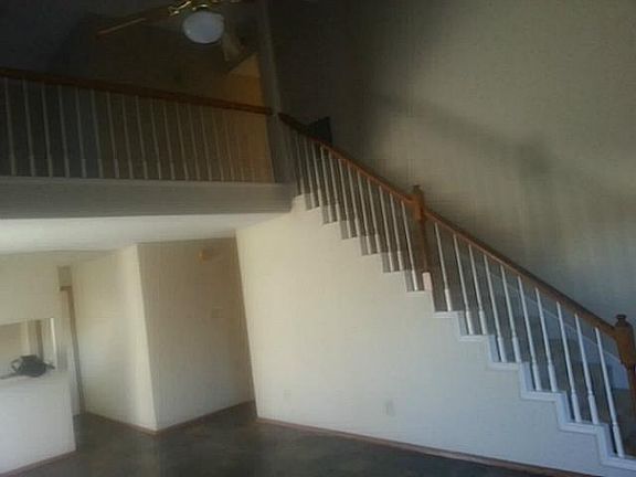 4th image of 7922 Clairemont Ave