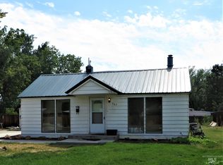 607 E Park St, Weiser, ID 83672