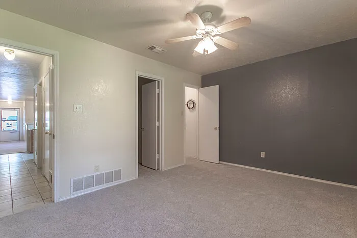504 Brockett St #A — Photo 7