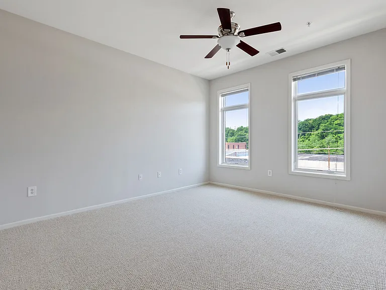 1000 Jefferson Street Apartments — Photo 45