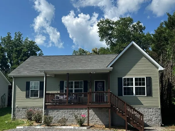 312 W Adams St, Woodbury, TN 37190