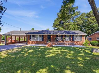 4204 Rose Lake Dr, Greensboro, NC 27407