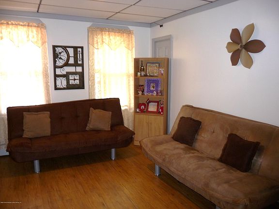 3rd image of 31 N Burgher Ave