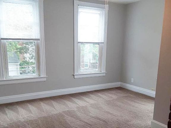 5th image of 339 Shiloh St