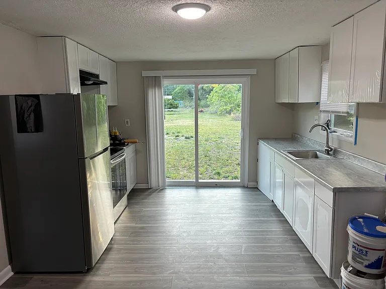 375 Bladen Cir — Photo 6