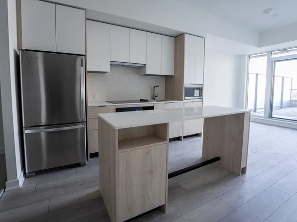 1007 The Queensway, Toronto, ON