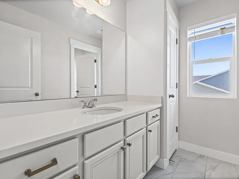 2877 S Greenhead Dr — Photo 4