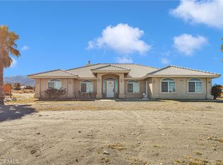 3485 Smoketree Rd, Phelan, CA 92371