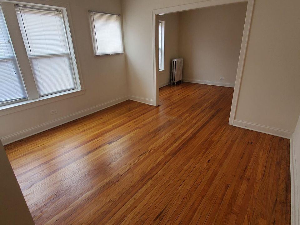1st image of 2949 W Fullerton Ave #3