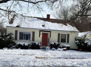 291 Chapman St, Greenfield, MA 01301