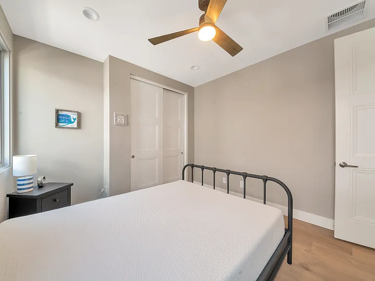 4525 N 40th St #6 — Photo 48