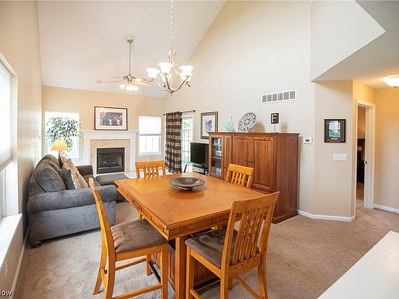2nd image of 728 Waterberry Ct