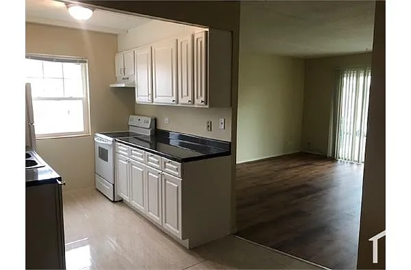 Building Photo - 291 Joanna Ct #203