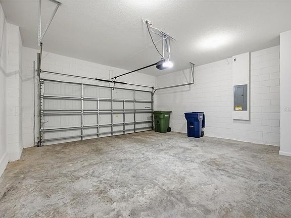4th image of 3247 Nightfall Rd