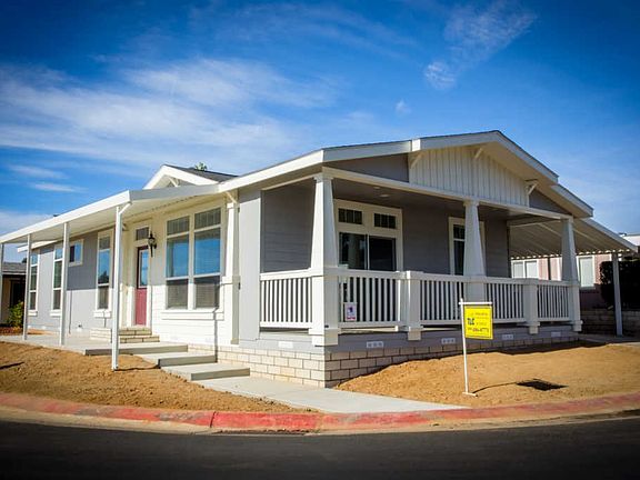 2nd image of 2250 N Broadway Spc 29