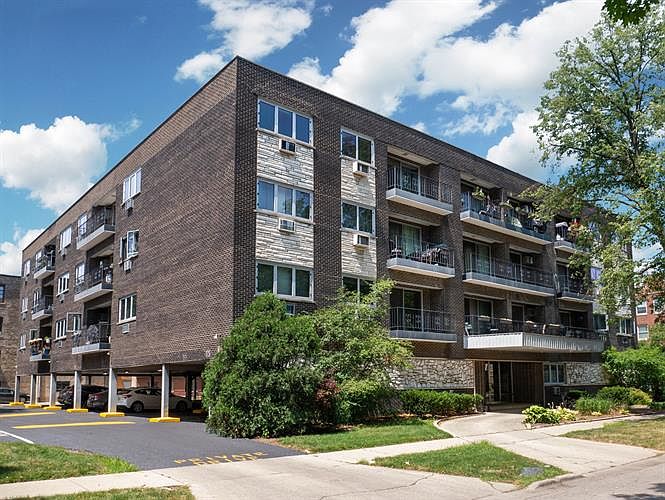 1st image of 401 S Grove Ave APT 3A