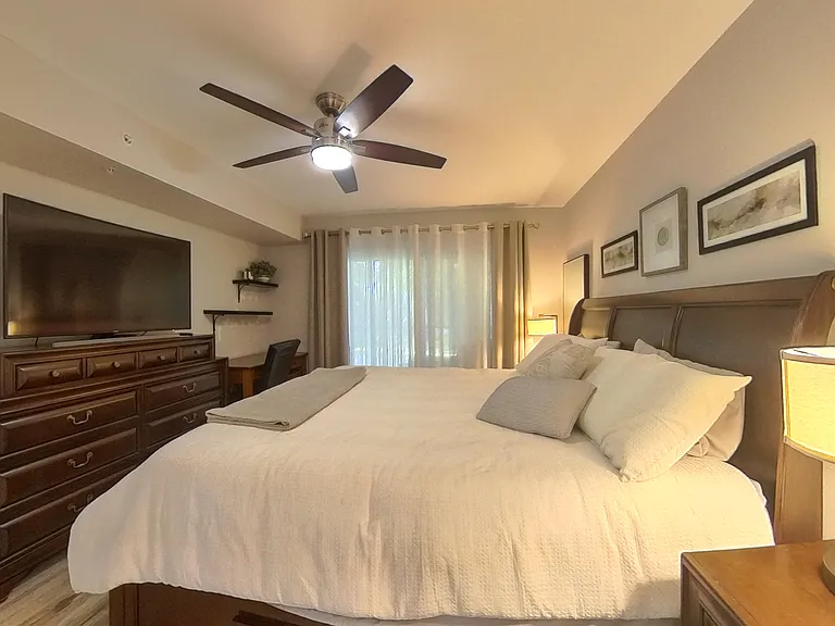 9901 Sunset Cove Ln #222 — Photo 5