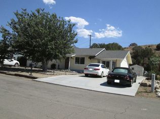 8324 Southlake Dr, Lake Isabella, CA 93240