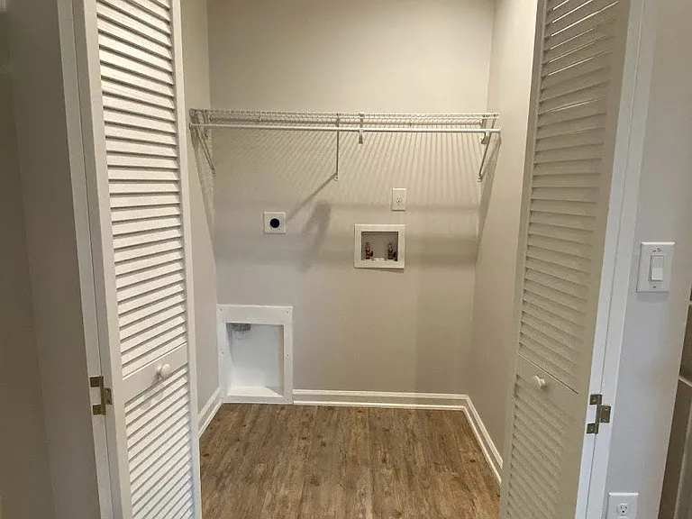 Juniper Springs Apartments — Photo 61