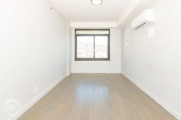 Rented by MySpaceNYC | media 33