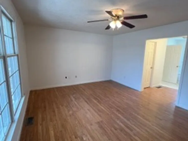 95 Amber Woods Dr — Photo 17