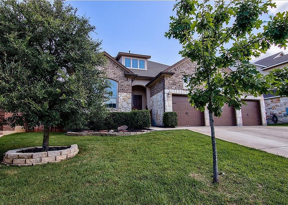 2nd image of 208 Seminole Canyon Dr