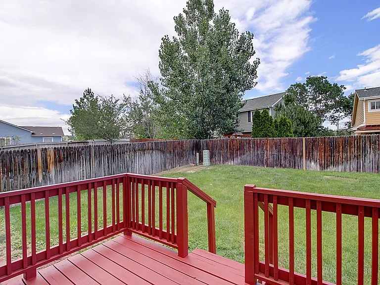 12540 Beach St — Photo 25