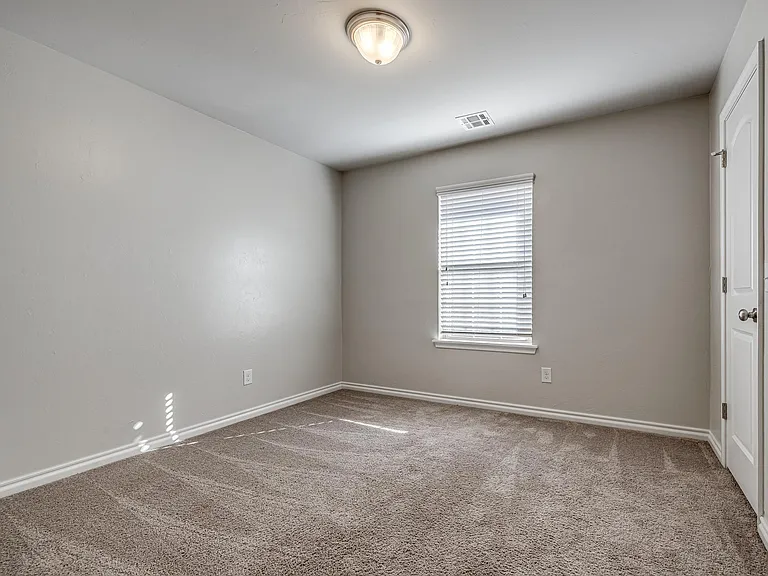 3305 NW 161st St — Photo 16