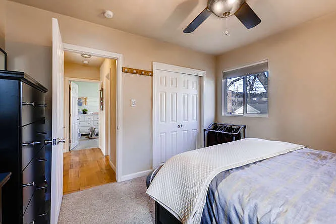 1370 Xanthia St — Photo 19