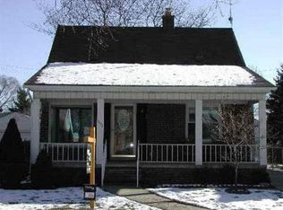 3153 Woodside Dr, Dearborn, MI 48124