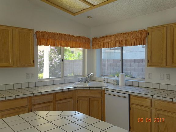 3rd image of 10816 N 55th Dr