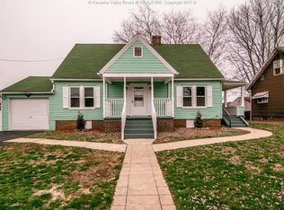 537 2nd St, Mason, WV 25260