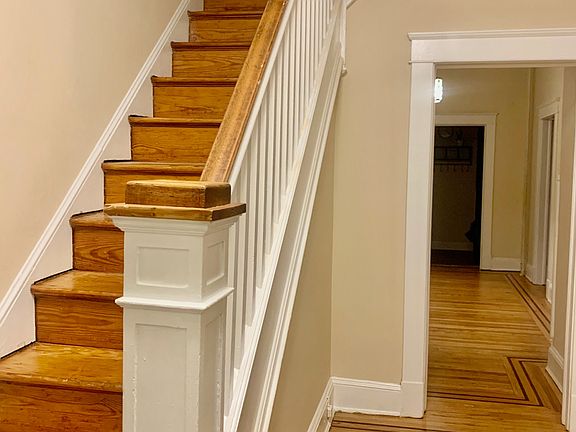 4th image of 2829 Brighton St