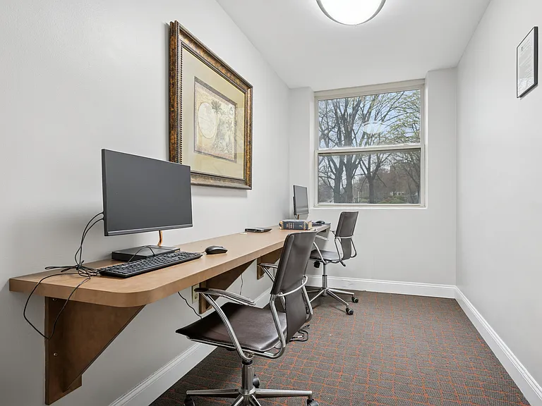 The York House 55 Plus — Photo 27