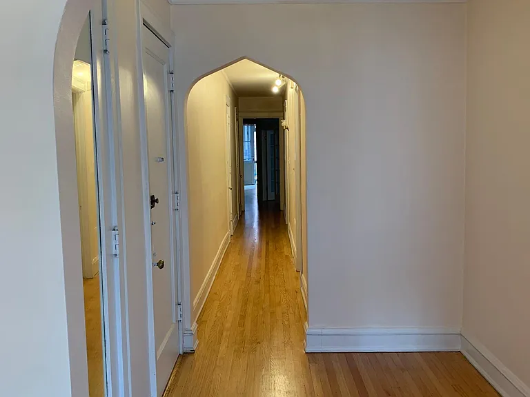 5857 N Kenmore Ave #2 — Photo 6