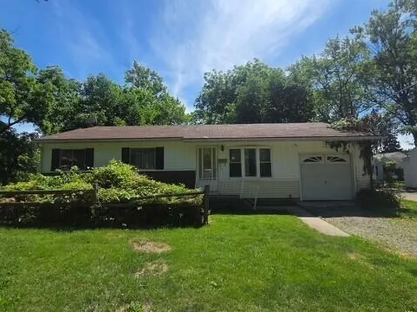 160 N Dewey Ave, Lima, OH 45804