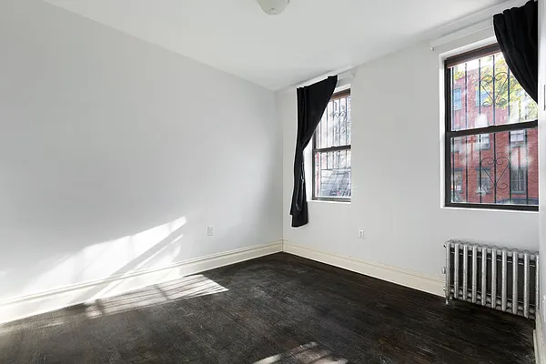 Rented by Compass | media 2