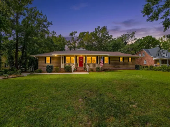 306 Shore Point Drive, Wilmington, NC 28411