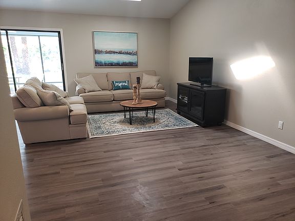 3rd image of 215 14th Ave