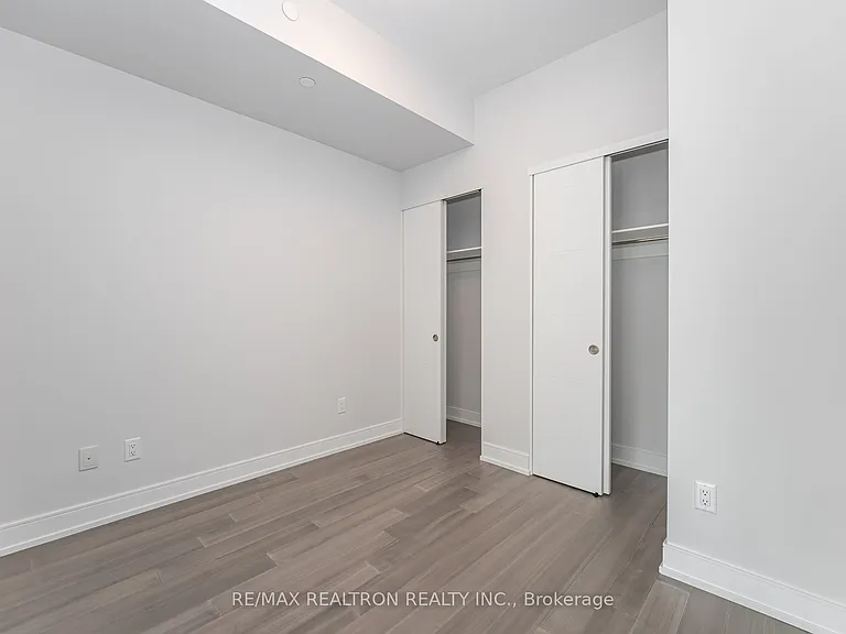 664 Spadina Ave #509 — Photo 13